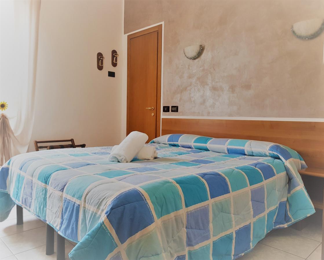 Hotel Marinoni Lomazzo Exterior foto